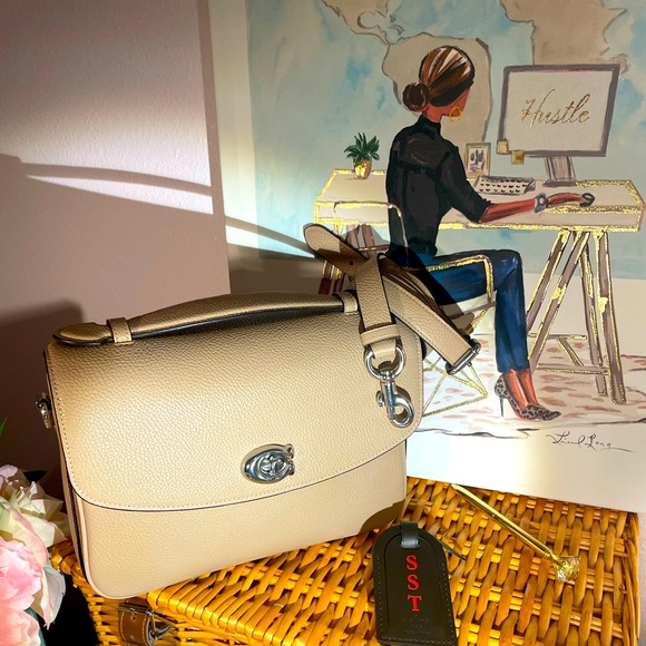 Coach Handbags - Coach Cassie Taupe - Hard to Find 🦄